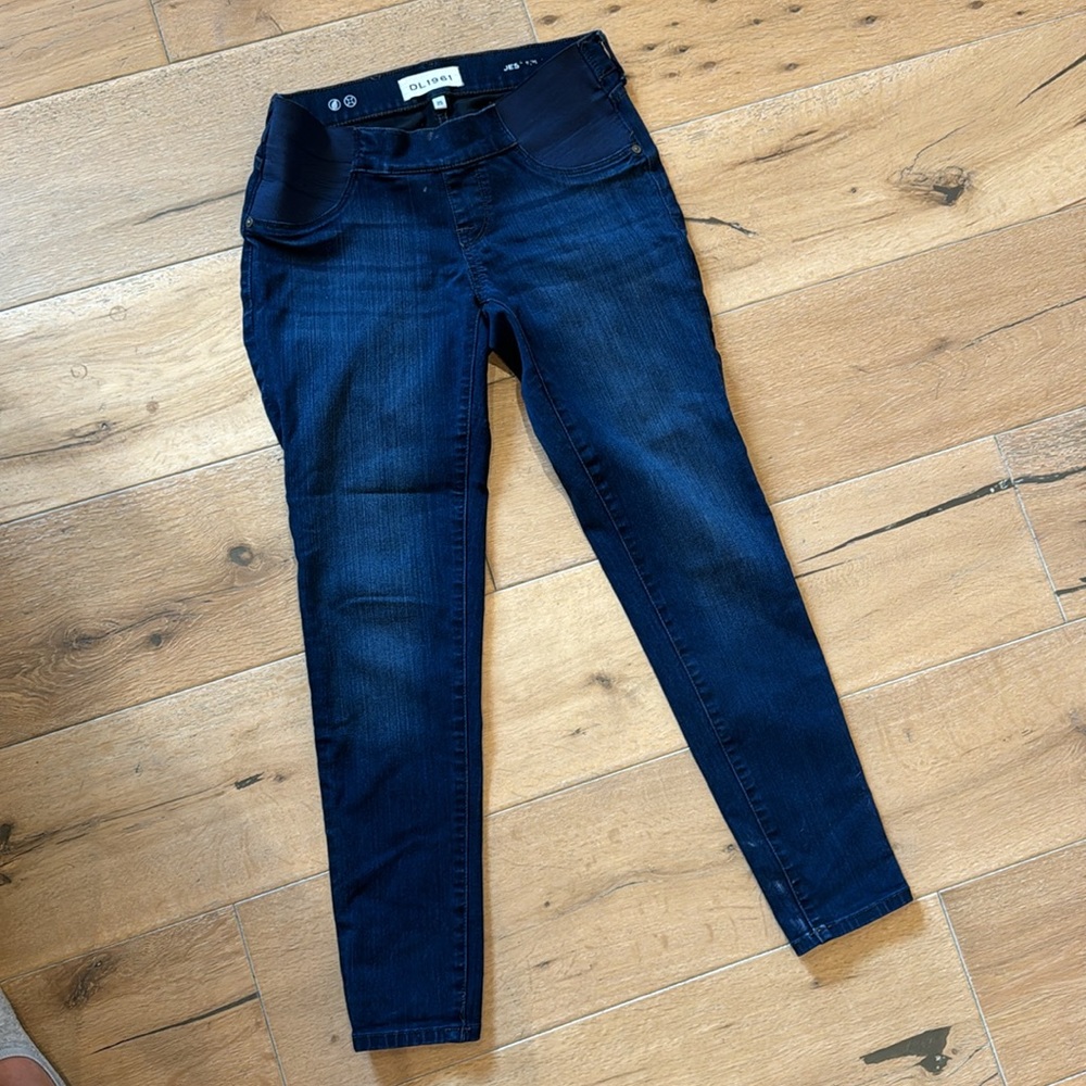 DL1961 maternity skinny jeans in excellent condition - Picture 2 of 4